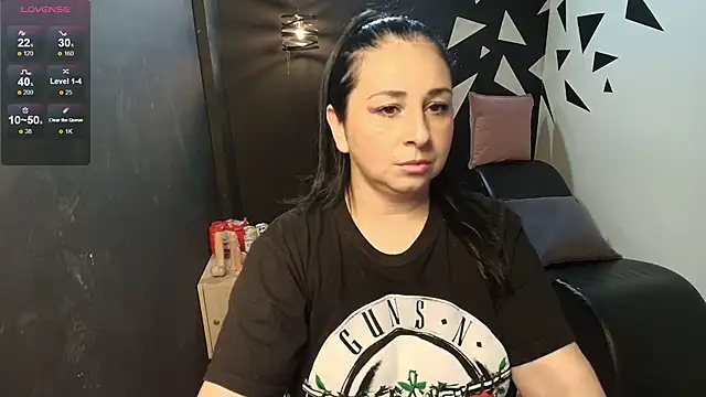 AgataThompson  online show from 18, 11, 2025