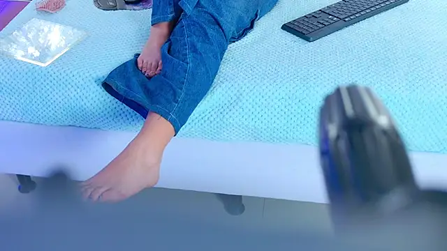 IrissBloom online show from 7, 1, 2026