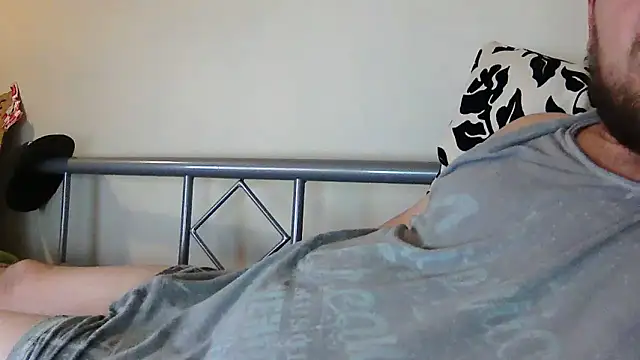 Snapshot of BiologicCargo752 chatting on 1, 12, 2025 BiologicCargo752 online show from 1, 12, 2025