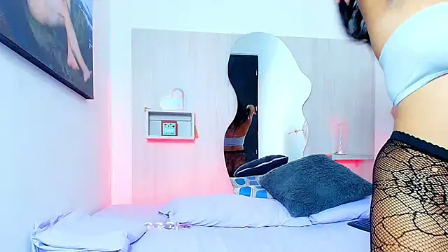 Selenegomezz online show from 10, 10, 2025