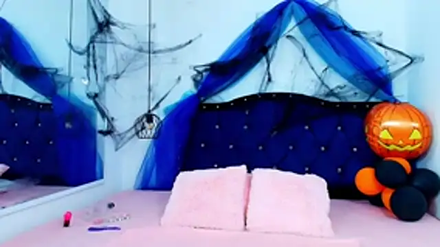 Selenegomezz online show from 31, 10, 2025