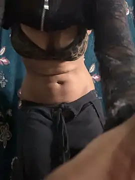 Snapshot of DAMinii_ chatting on 16, 11, 2025 DAMinii online show from 16, 11, 2025