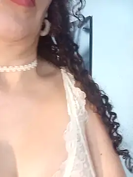 Lina 444 online show from 4, 10, 2025