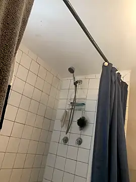 QUEENCALIMOD online show from 19, 10, 2025