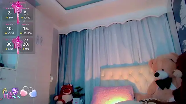 Snapshot of Julia_Bulette1 chatting on 17, 7, 2026 Julia Bulette1 online show from 17, 7, 2026