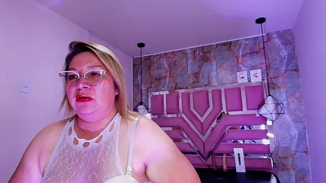 MaylinRosse  online show from 22, 9, 2025