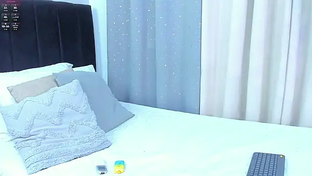 Lenapaul  online show from 22, 9, 2025