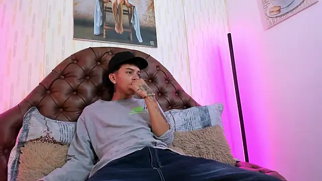 noah blake0 online show from 19, 11, 2025