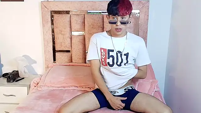 DemianSalvatore online show from 6, 11, 2025