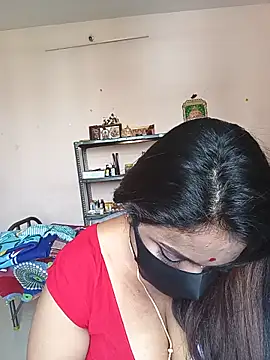 queendivya online show from 14, 5, 2026