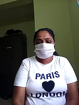 queendivya online show from 3, 10, 2025