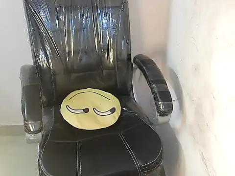 bold kiara online show from 19, 10, 2025