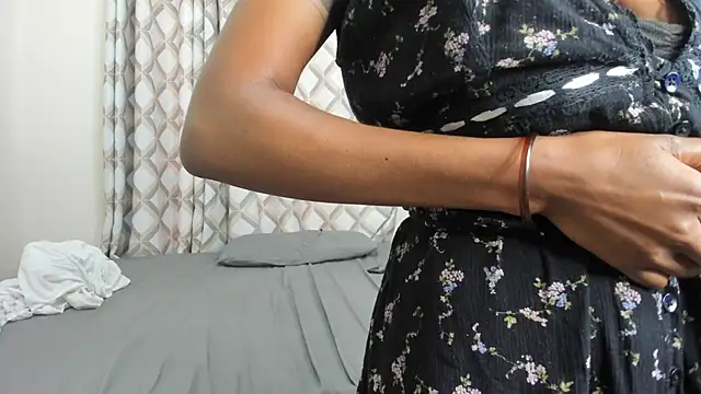 Pretty Ebony Doll online show from 19, 4, 2026