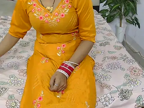 Lovelyy-couple online show from 22, 10, 2025