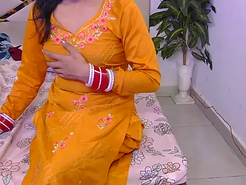 Lovelyy-couple online show from 23, 10, 2025