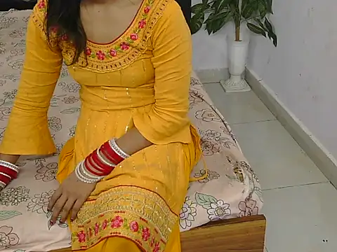 Lovelyy-couple online show from 21, 11, 2025