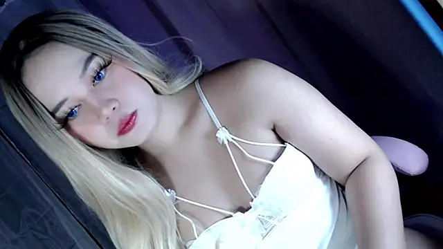 Snapshot of sugar_melody chatting on 8, 1, 2026 sugar melody online show from 8, 1, 2026