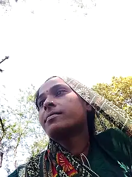 Snapshot of Hot_reshmaji chatting on 3, 3, 2026 Hot reshmaji online show from 3, 3, 2026