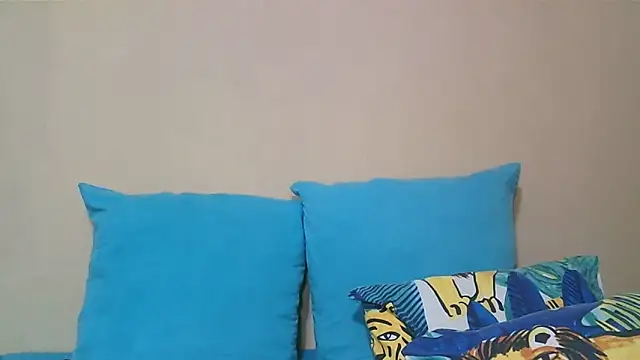 GAIGANTICBOOBS online show from 4, 4, 2026