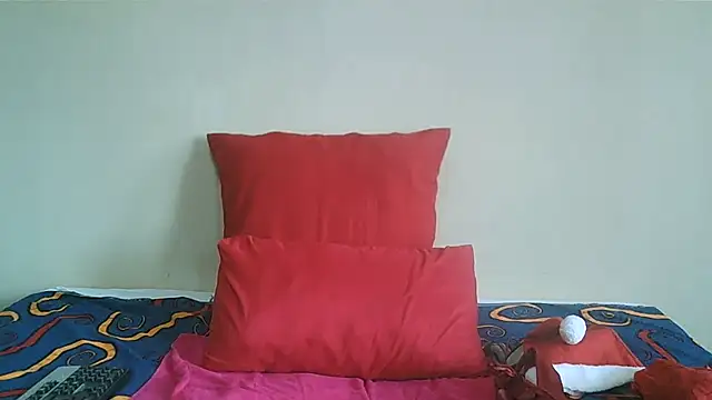 GAIGANTICBOOBS online show from 18, 12, 2025