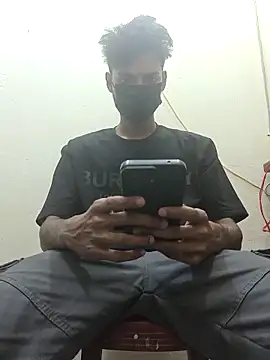 crish09 online show from 17, 5, 2026