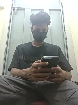 crish09 online show from 18, 5, 2026