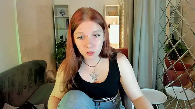 Layla Glam online show from 30, 11, 2025