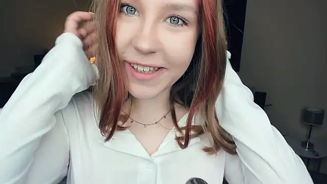 MaliaBourraine online show from 23, 9, 2025