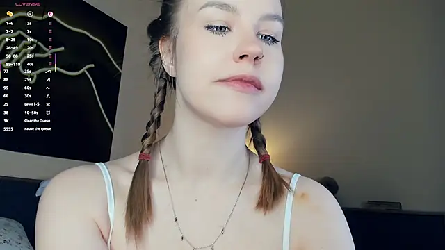 MaliaBourraine online show from 15, 12, 2025