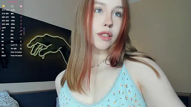 MaliaBourraine online show from 9, 1, 2026