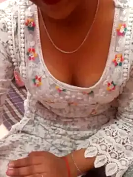 pari rani7 online show from 11, 2, 2026