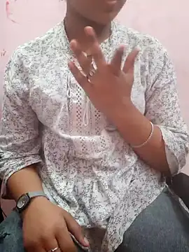 pari rani7 online show from 4, 2, 2026