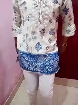 pari rani7 online show from 1, 11, 2025