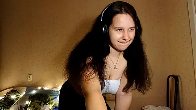 MandaDestiche online show from 3, 10, 2025