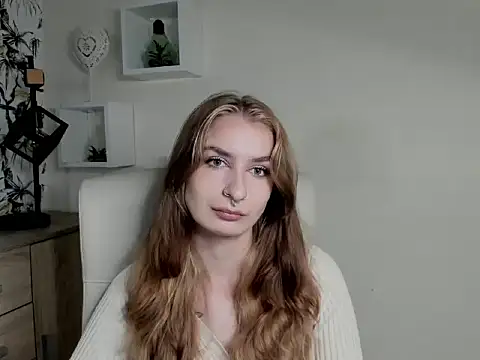 NinaBlond1 online show from 29, 9, 2025