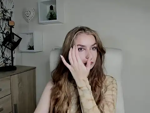 NinaBlond1 online show from 1, 10, 2025