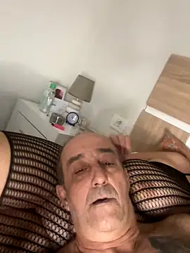 VyC7564 online show from 24, 10, 2025