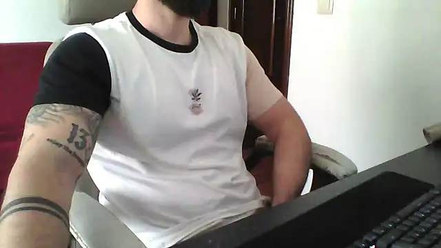 yourfantasy777 online show from 15, 4, 2026