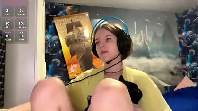 Elira Breeze online show from 14, 12, 2025