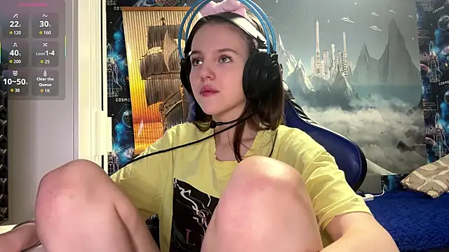 Elira Breeze online show from 27, 2, 2026