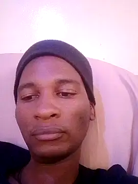 Snapshot of sparrowzy chatting on 22, 10, 2025 sparrowzy online show from 22, 10, 2025