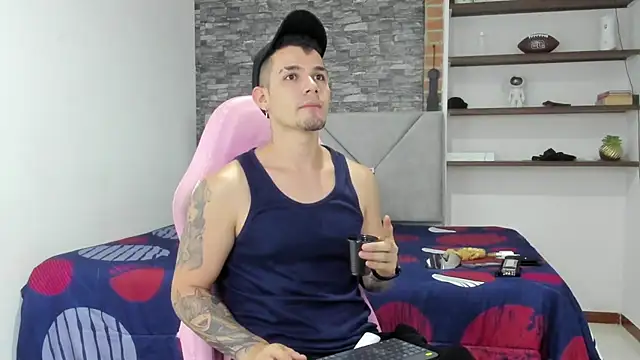 BooyHott  online show from 20, 2, 2026