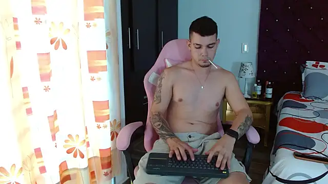 BooyHott  online show from 23, 10, 2025