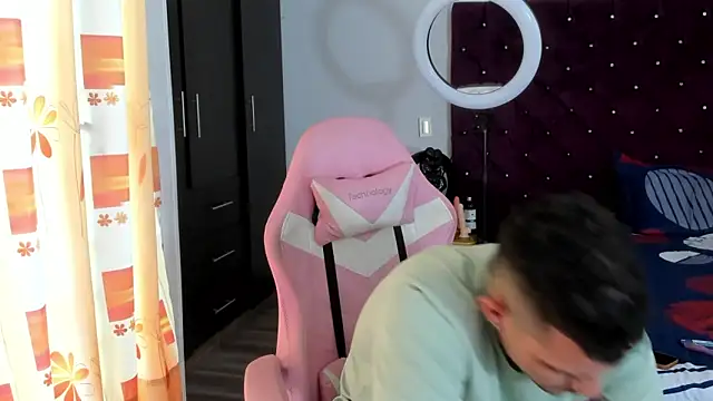 BooyHott  online show from 26, 11, 2025