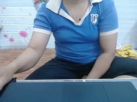 Hannie 26 online show from 6, 11, 2025