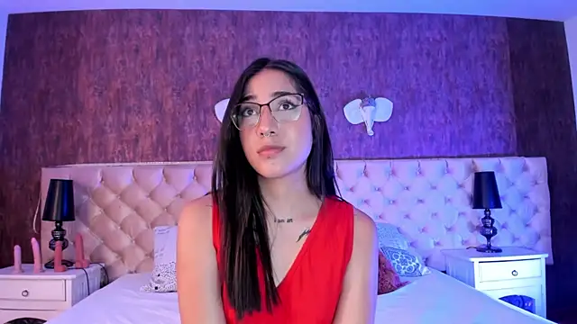 LiaaTurner online show from 30, 9, 2025