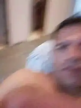 Snapshot of Claudiokkkkk chatting on 15, 12, 2025 Claudiokkkkk online show from 15, 12, 2025