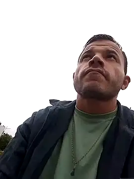 Snapshot of Claudiokkkkk chatting on 22, 12, 2025 Claudiokkkkk online show from 22, 12, 2025