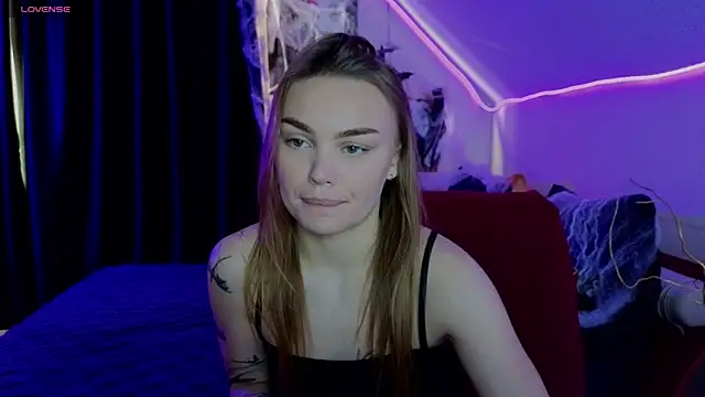 KitsyMoore online show from 1, 11, 2025