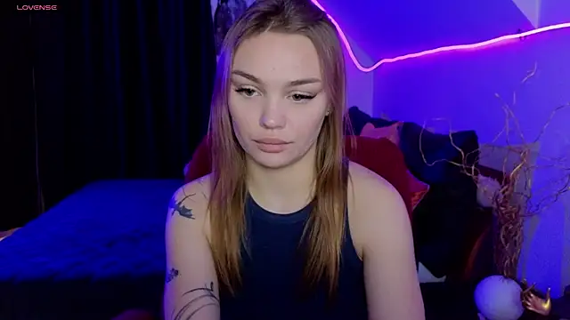 KitsyMoore online show from 1, 12, 2025